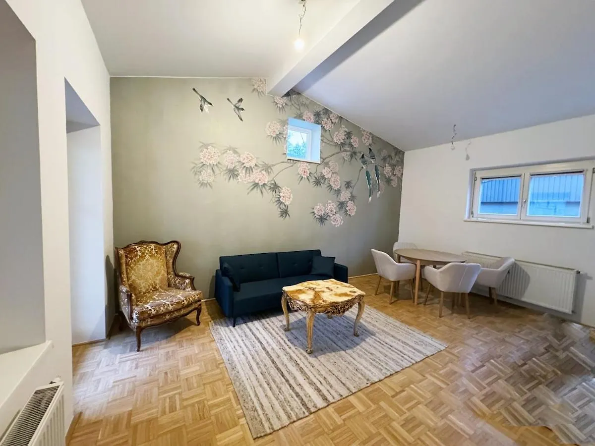 Studio Apartment Graz Schloss Eggenberg